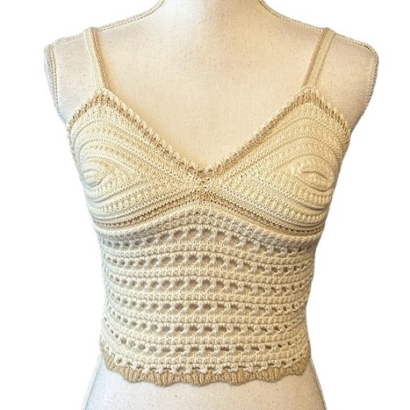 Vintage Havana Tops - Vintage Havana Crochet Sweater Knit Cropped Tank Top Women’s SZ M in Beige Cream